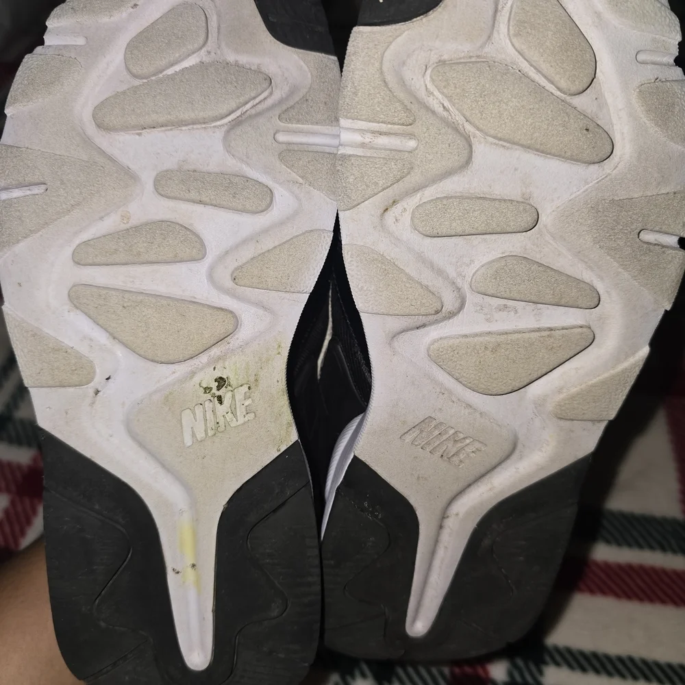 Nike Black and White Sneakers